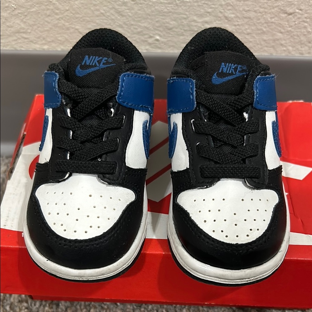 Nike Kids Black and Blue Sneakers